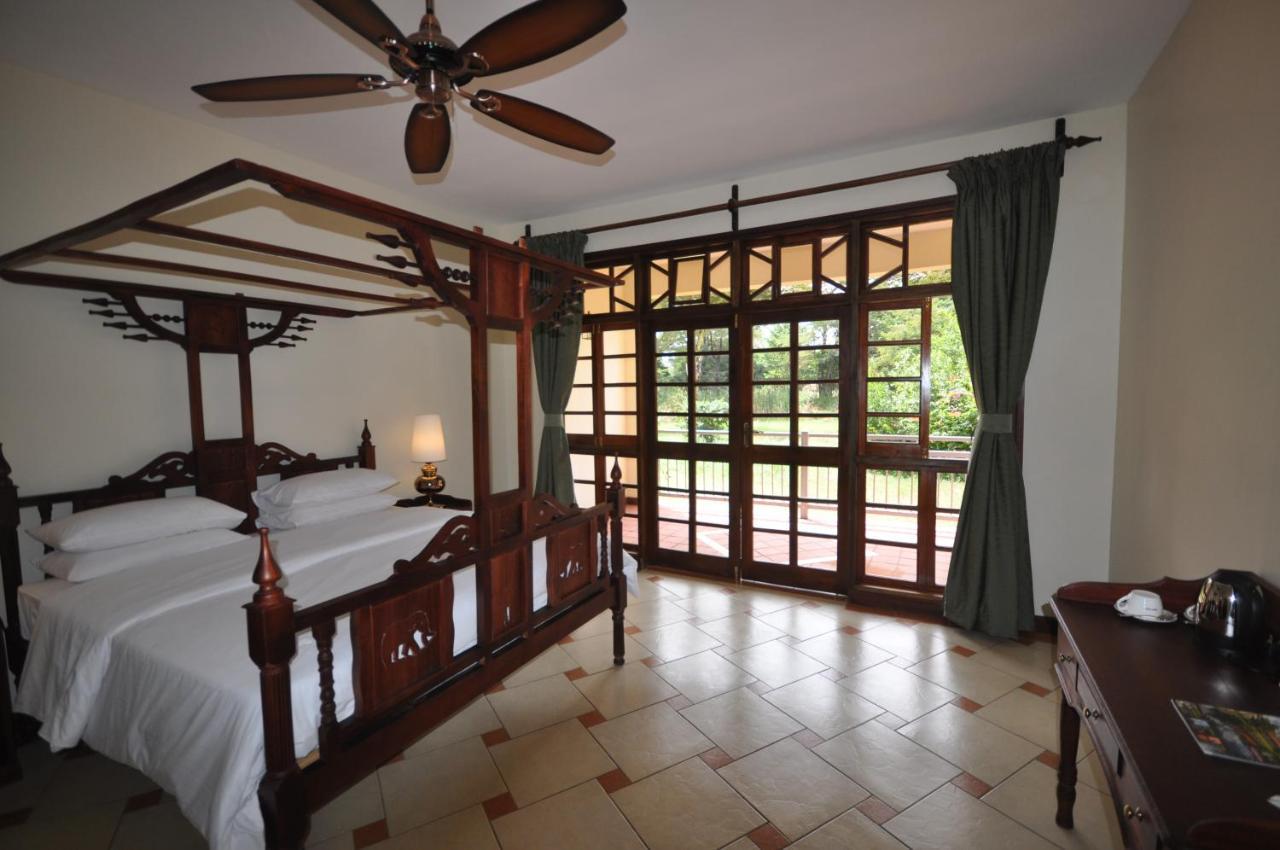 Hunters Lodge Twaandu Экстерьер фото