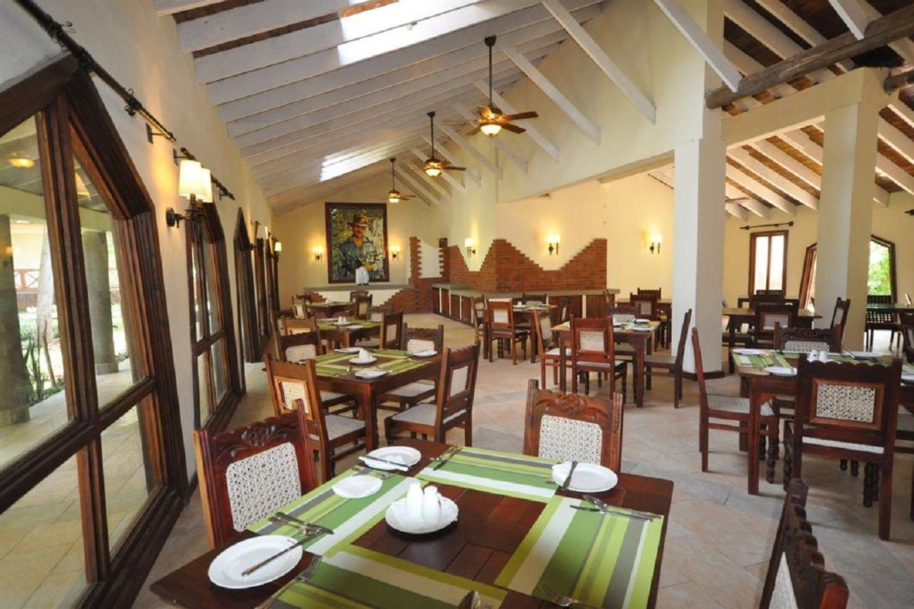 Hunters Lodge Twaandu Экстерьер фото